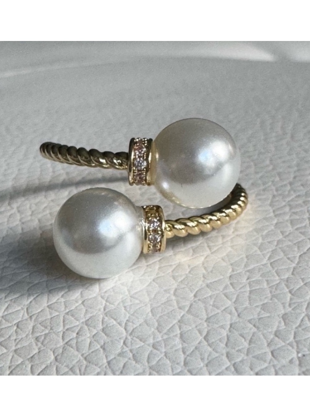 Gold tone Pearl Open Adjustable Ring with Twisted Band New NWT
